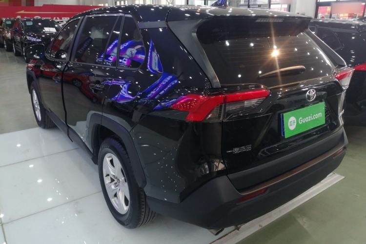 Used Toyota RAV4 2024 2.0L CVT Two-Wheel Drive Urban Edition
