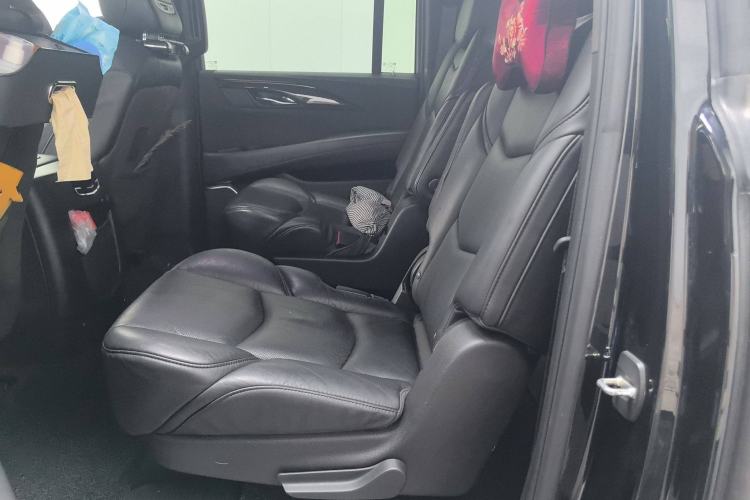 Used Cadillac Escalade 2017 6.2L ESV Platinum Edition Extended-Length Version