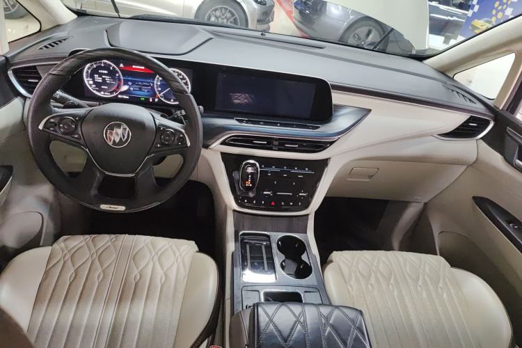 Used Buick GL8 2021 ES Landtrek 653T Comfort Edition
