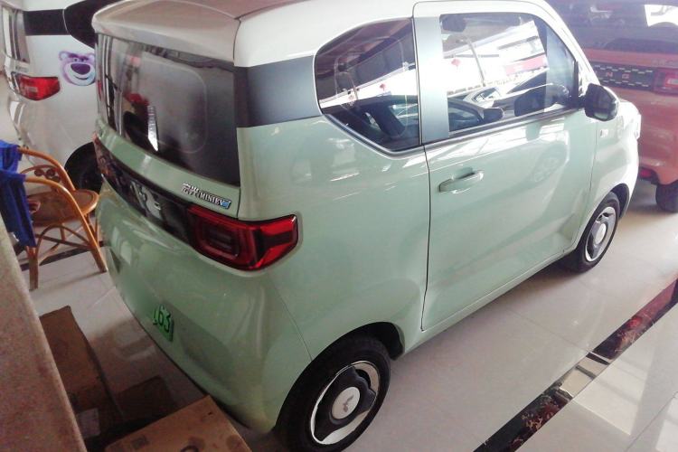Used Wuling Hongguang MINIEV 2021 Macaron Premium Model – Lithium Iron Phosphate