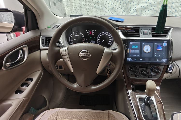 Used Nissan Sylphy 2012 1.6 XL CVT Luxury Edition Steering Wheel