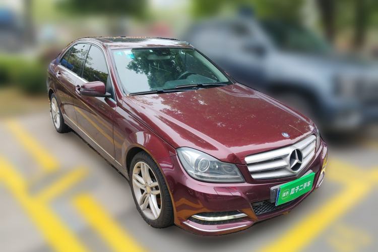 Used Mercedes-Benz C-Class 2013 C 260 CGI Elegant Model Front Right 45 Deg