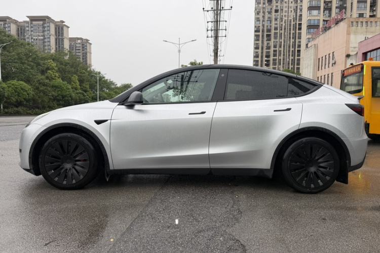 Used Tesla Model Y 2022 Rear-Wheel-Drive Version