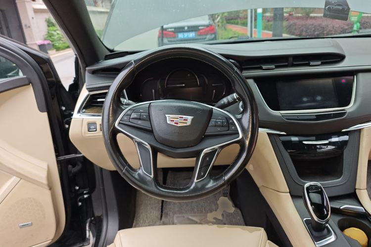 Used Cadillac XT5 2016 25T Tech Edition

