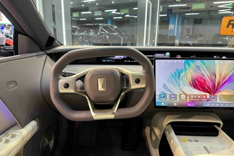 Used Avatr 06 2025 Pro Range-Extended Edition Interior 1