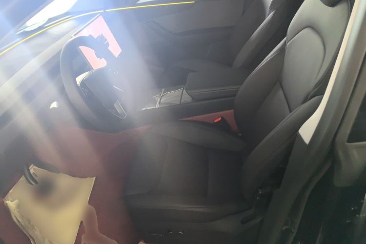 Used Tesla Model Y 2025 Rear-Wheel-Drive Version Left Front Seat