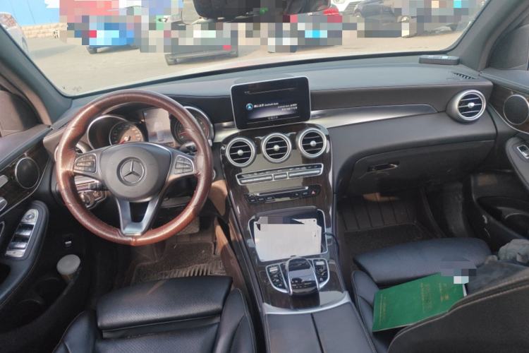 Used Mercedes-Benz GLC 2019 GLC 260 L 4MATIC Dynamic Model