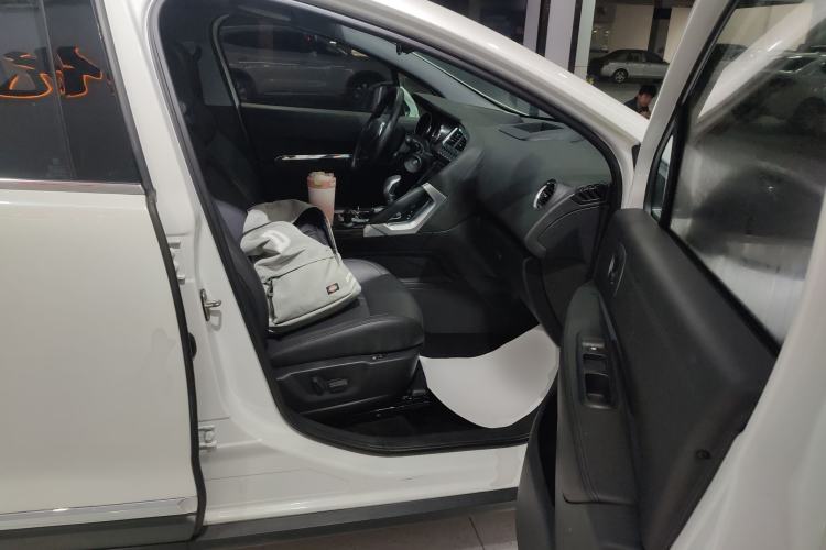 Used Peugeot 3008 2015 1.6THP Automatic Prestige Edition Right Front Seat