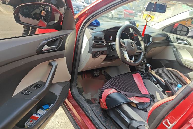 Used Volkswagen Tacqua 2020 1.5L Automatic Yue