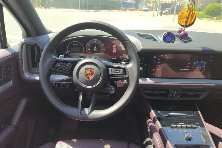 Used Porsche Cayenne 2024 Cayenne 3.0T Steering Wheel