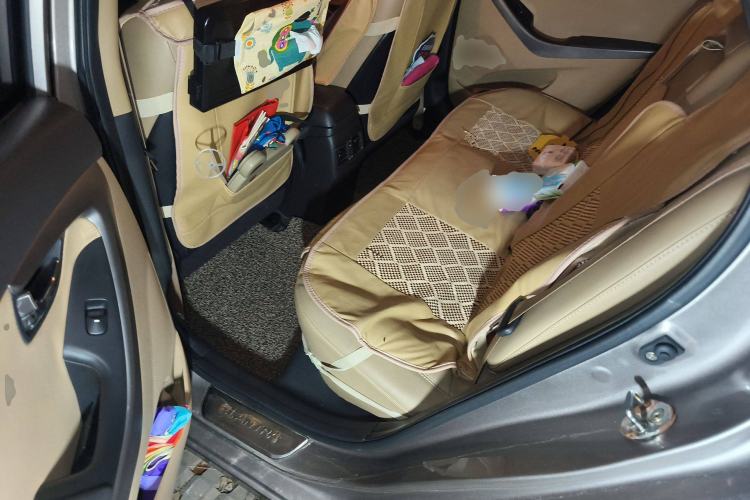 Used Hyundai Elantra (5th Generation / Langdong) 2012 1.6L Automatic Prestige Model
