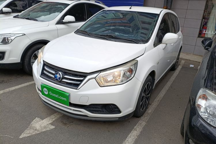 Used Venucia R50 2015 1.6L Manual Fashion Edition