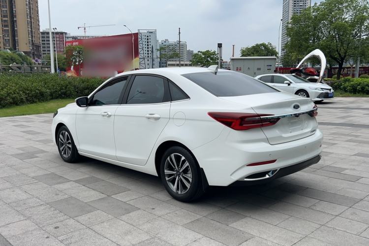 Used Ford Escort 2021 1.5L Automatic Diamond Edition
