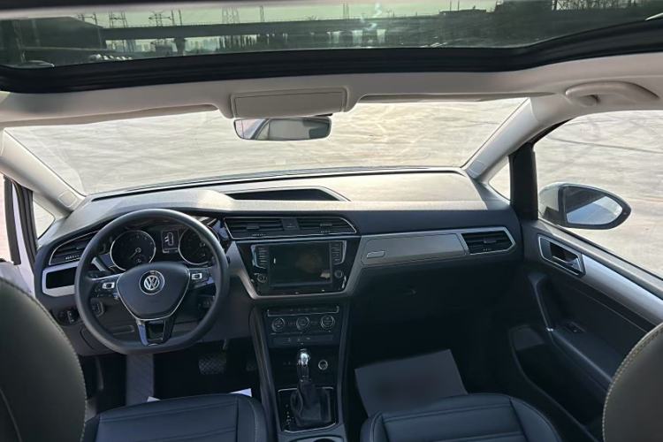 Used Volkswagen Touran 2018 Volkswagen Touran L 280TSI DSG Comfort Edition 7 Seats China V Emission Standard
