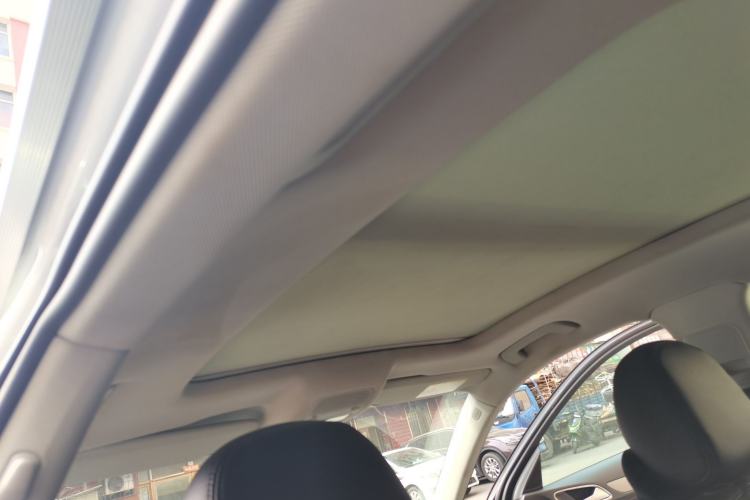 Used Audi Q3 2015 35 TFSI Ambition Edition Headliner