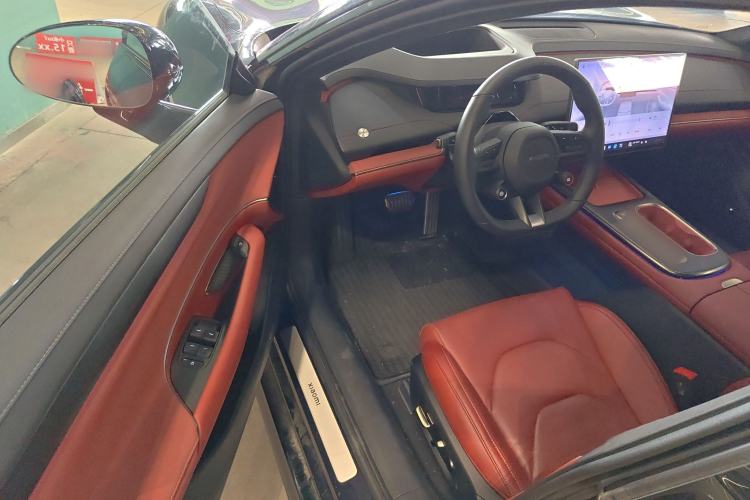 Used Xiaomi Auto SU7 2024 Four-Wheel Drive Ultra-Long Range Advanced Intelligent Driving Max Edition
