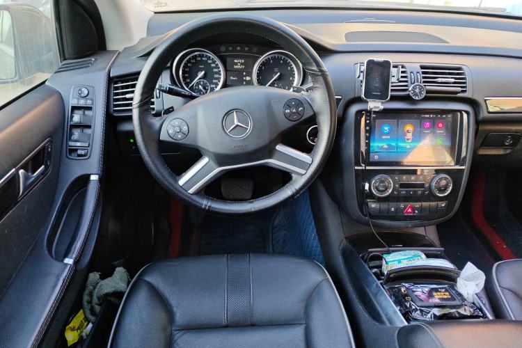 Used Mercedes-Benz R-Class 2014 R 320 4MATIC Luxury Model