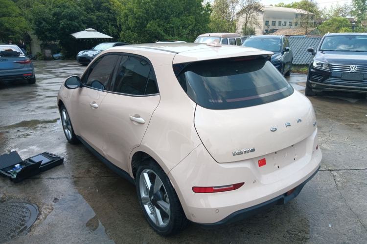 Used ORA Good Cat 2023 401 km Standard Range Luxury Version Lithium Iron Phosphate Exterior 2