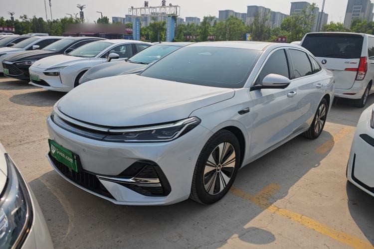 Used Geely Galaxy A7 2025 Model EM-i 150km Exploration+ Edition