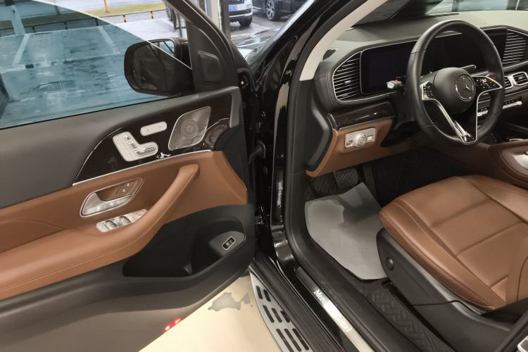 Used Mercedes-Benz GLE 2025 GLE 350 4MATIC Stylish Model Driver Seat