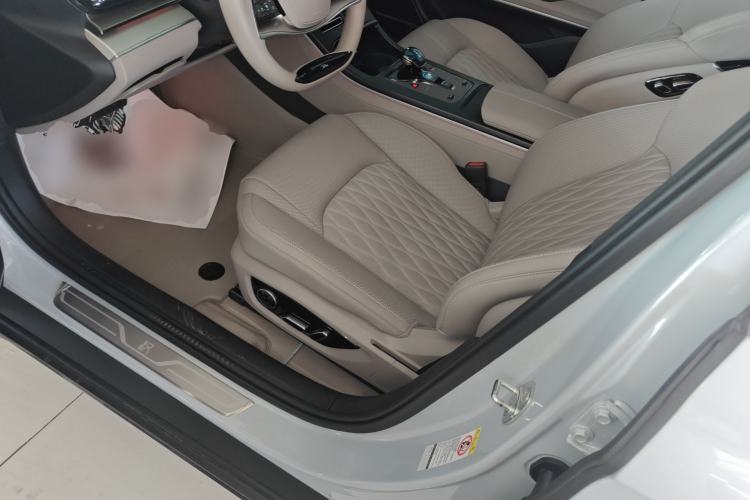 Used BYD Han 2025 DM-i 125KM Elite Model Left Front Seat