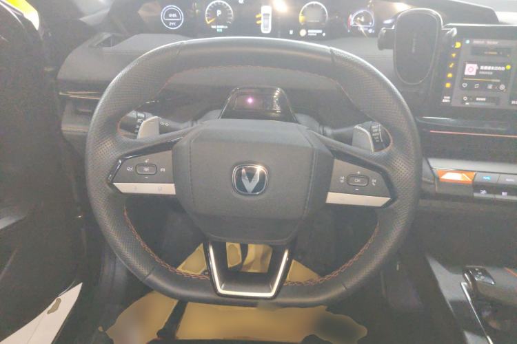 Used Changan UNI-V 2023 1.5T Prestige Model
