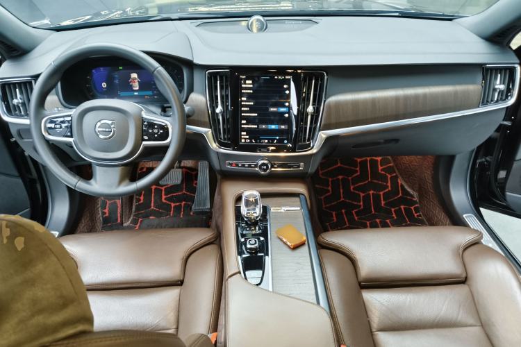 Used Volvo S90 2023 B5 Zhiyuan Luxury Edition