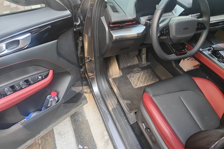 Used CHANGAN OSHAN Z6 2023 Blue Whale 1.5T DCT Smart Luxury Model Driver Seat