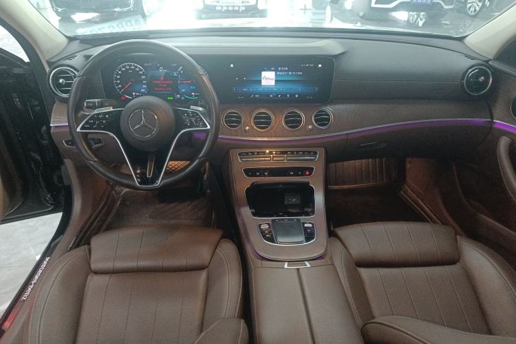 Used Mercedes-Benz E-Class New Energy 2022 Facelift E 350 e L Plug-in Hybrid Sedan Center Console