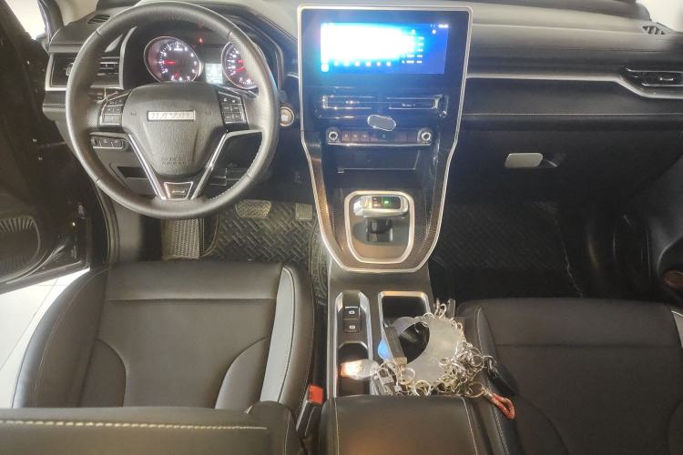 Used Haval M6 2021 PLUS 1.5T DCT Luxury Smart Connectivity Model Center Console