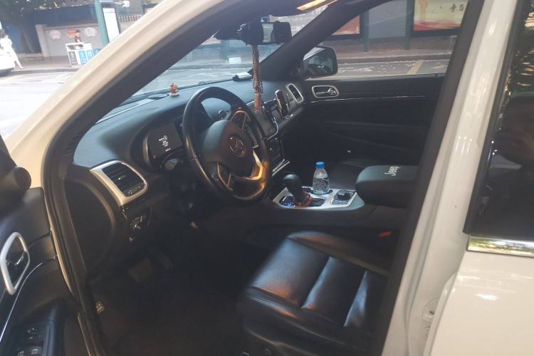 Used Jeep Grand Cherokee 2021 3.0L 80th Anniversary Edition
