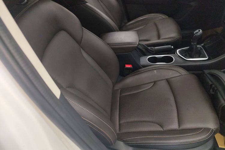 Used CHANGAN CS35PLUS 2018 1.6L Manual Changlian Edition China V Standard
