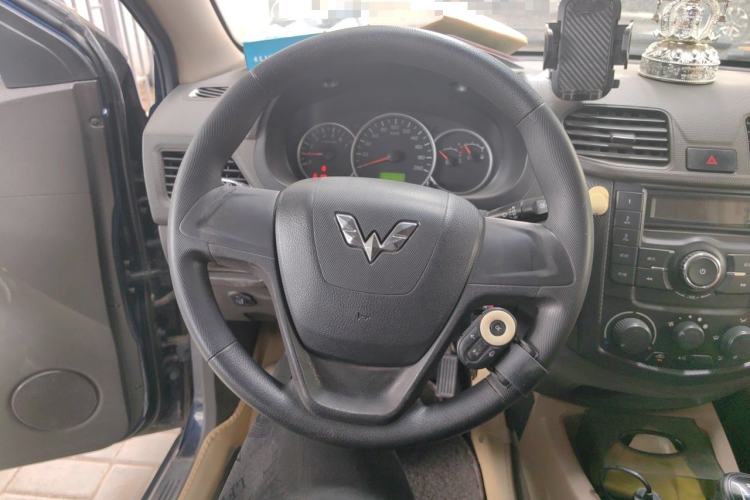Used Wuling Hongguang 2014 1.5L Standard Version