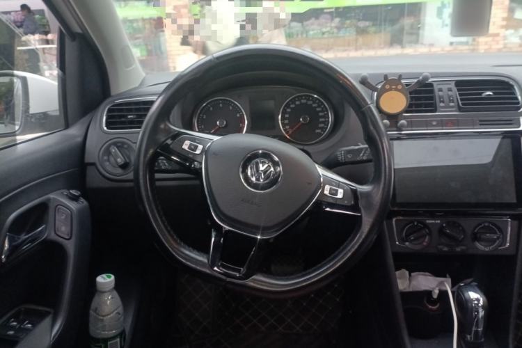 Used Volkswagen Polo 2016 1.6L Automatic Comfort Model