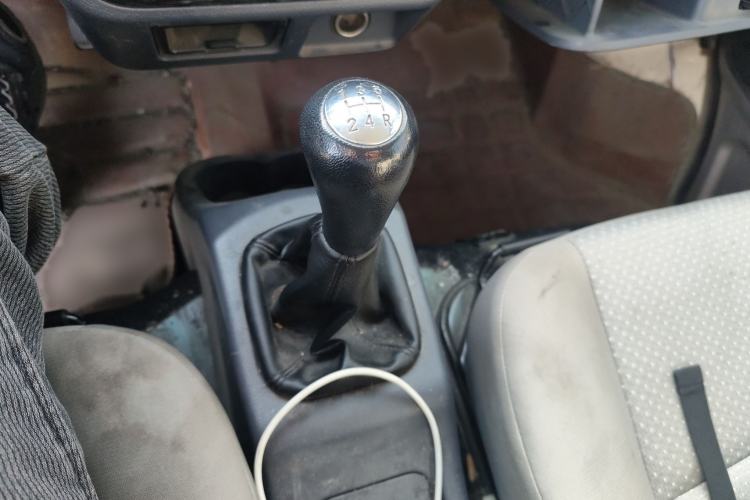 Used Jinbei Hiace X30 2023 1.5L Super-Enjoyment Van 2/5 Seats Non-Air-Conditioned Version SWC15M Gear Lever