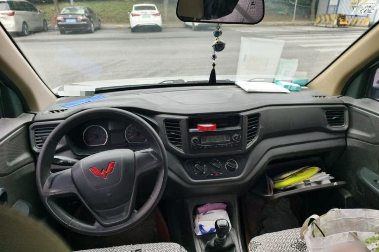 Used Wuling Hongguang V 2021 1.5L Jingqu Version LAR