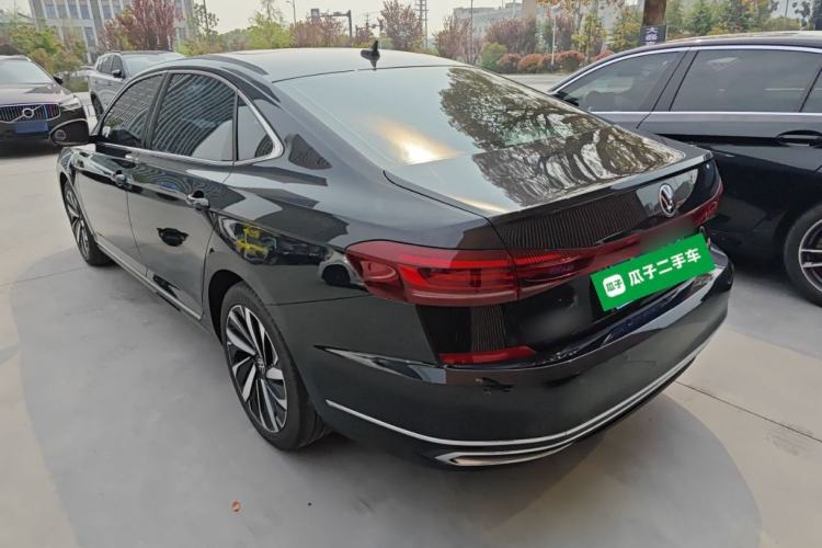 Used Volkswagen Passat 2022 330TSI Starry Elite Edition Custom Version Rear Left 45 Deg