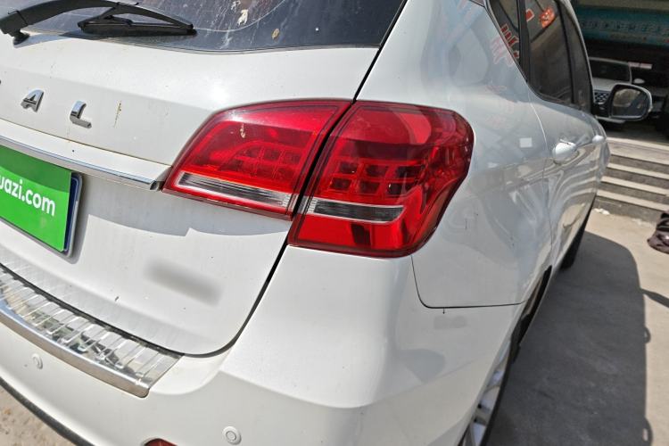 Used Haval H2 2017 Red-Label 1.5T Automatic Two-Wheel Drive Luxury Model
