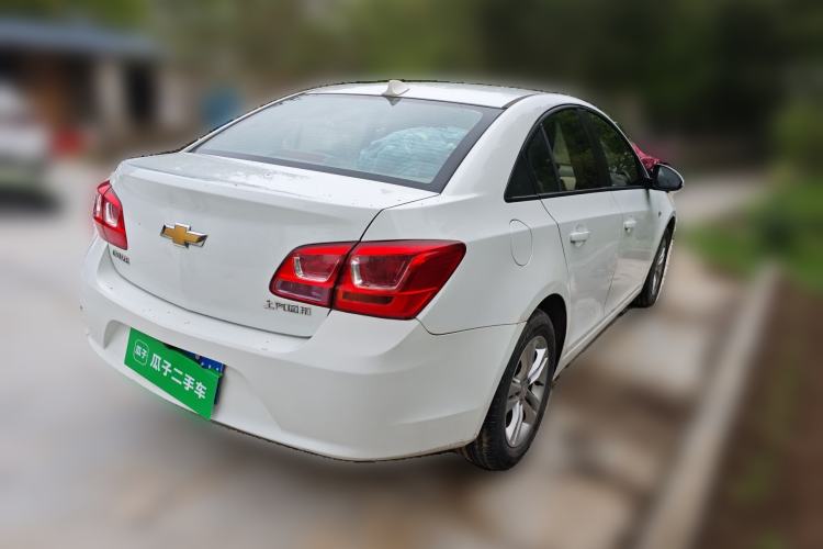 Used Chevrolet Cruze 2015 1.5L Classic SE MT Rear Right 45 Deg