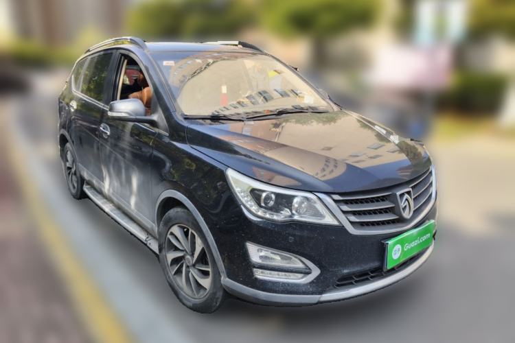 Used Baojun 560 2015 1.8L manual luxury version
