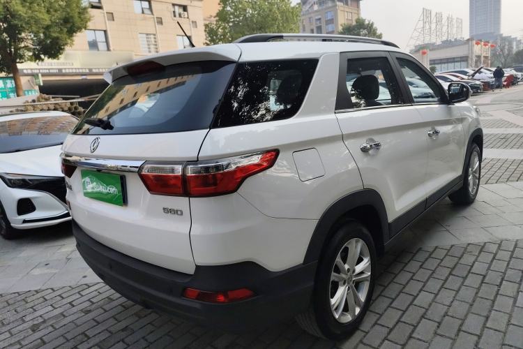 Used Dongfeng Fengon S560 2019 1.8L Manual Urban Model
