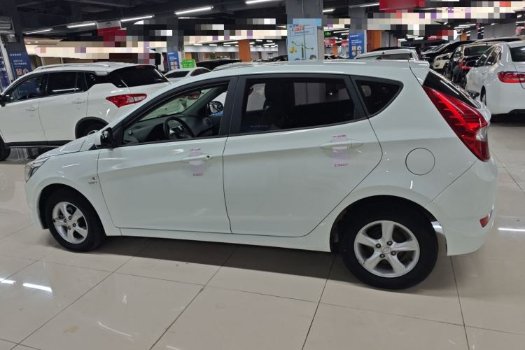 Used Hyundai Verna Ray 2016 1.4L Automatic Leading-Edge GLX