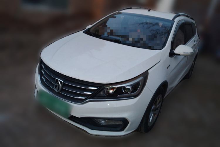 Used Baojun 310W 2017 1.5L Manual Fashion Model China V