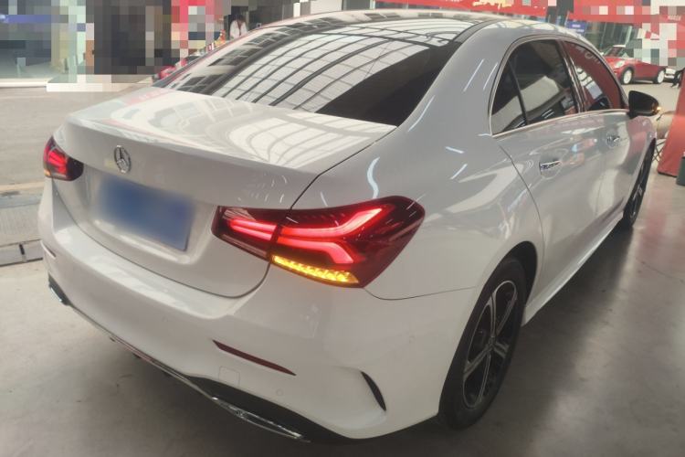 Used Mercedes-Benz A-Class 2022 Revised Version A 200 L Sport Sedan Fashionable Style Rear Right 45 Deg