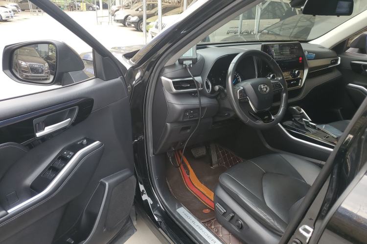 Used Toyota Highlander 2022 Dual-Engine 2.5L Two-Wheel Drive Prestige Edition 7-Seater Driver Seat