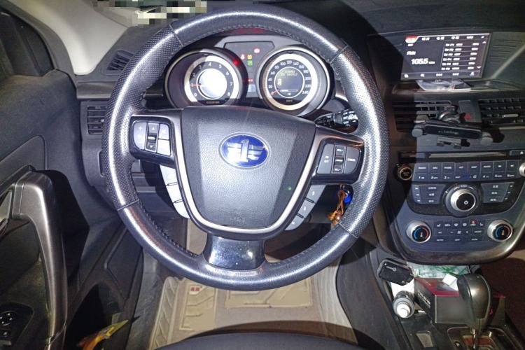 Used Bestune X80 2016 2.0L Automatic Luxury Model
