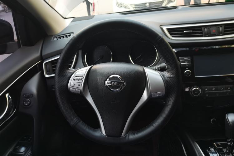 Used Nissan Qashqai 2017 2.0L CVT Smart Enjoyment Version China V Standard Steering Wheel