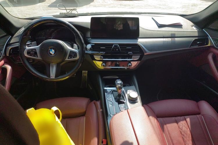 Used BMW 5 Series 2021 530Li Luxury Edition M Sport Package Center Console