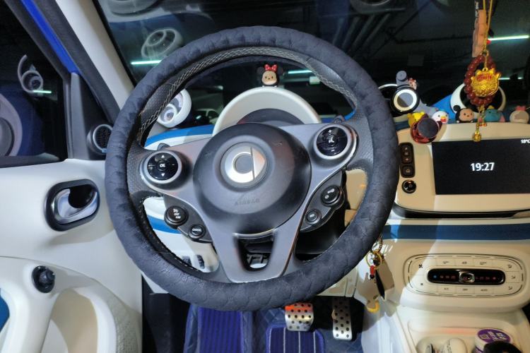 Used smart forfour 2016 0.9T 66 kW Ultimate Edition Steering Wheel