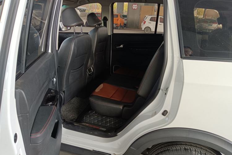 Used SWM X3 2022 1.5L Manual Comfort Edition
